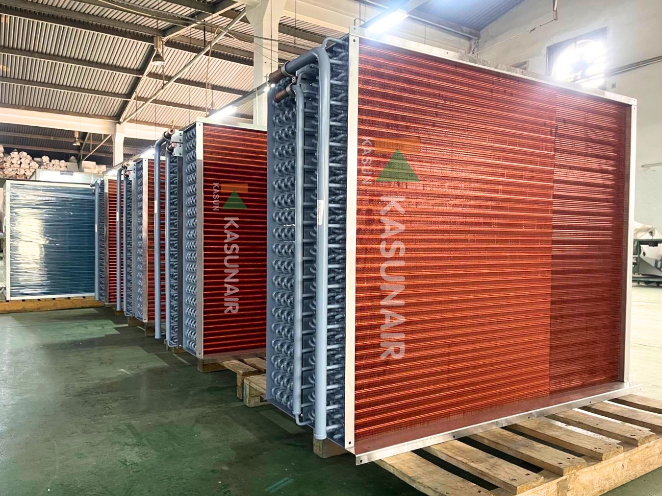 Dàn coil trao đổi nhiệt bằng đồng sản xuất may đo đạt chuẩn AHRI của KASUNAIR